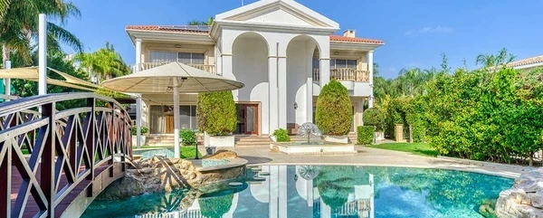 4-bedroom villa to rent €22.000, image 1