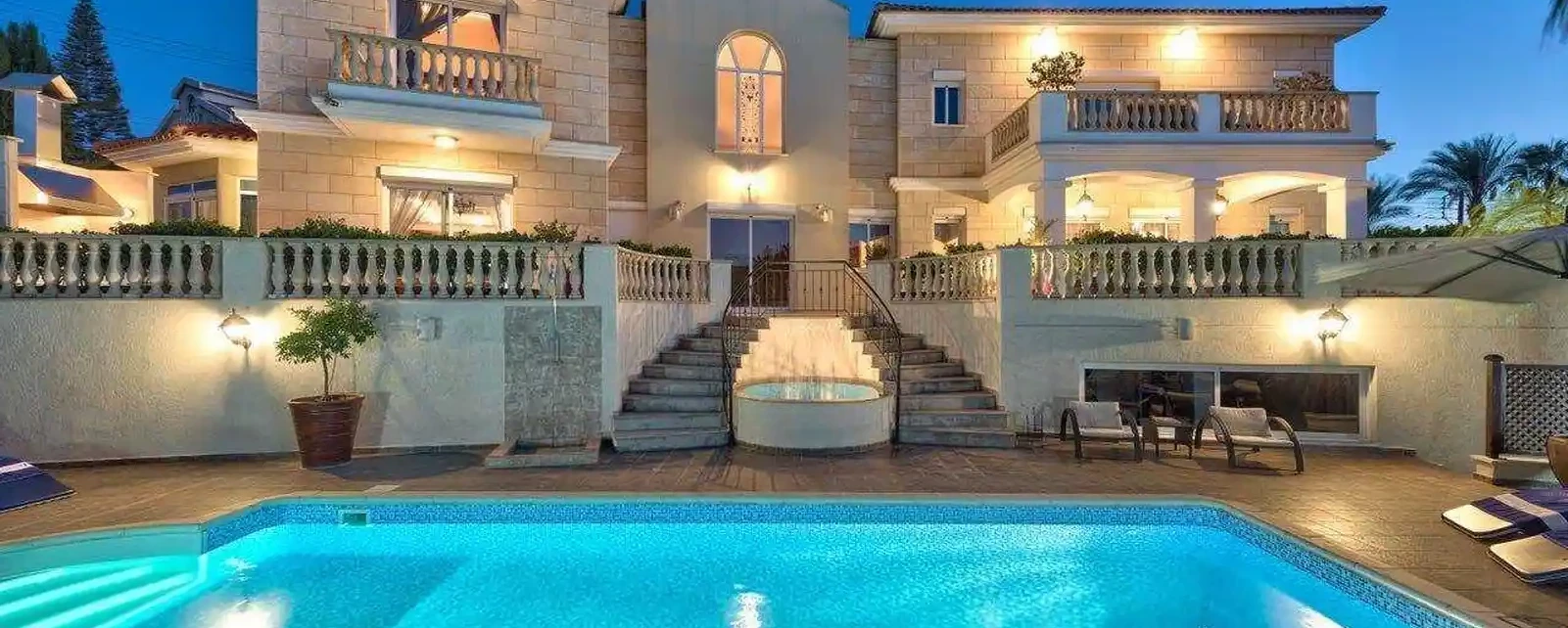 5-bedroom villa to rent, image 1