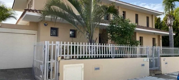 3-bedroom villa to rent €2.500, image 1