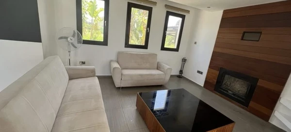 5-bedroom villa to rent €2.300, image 1