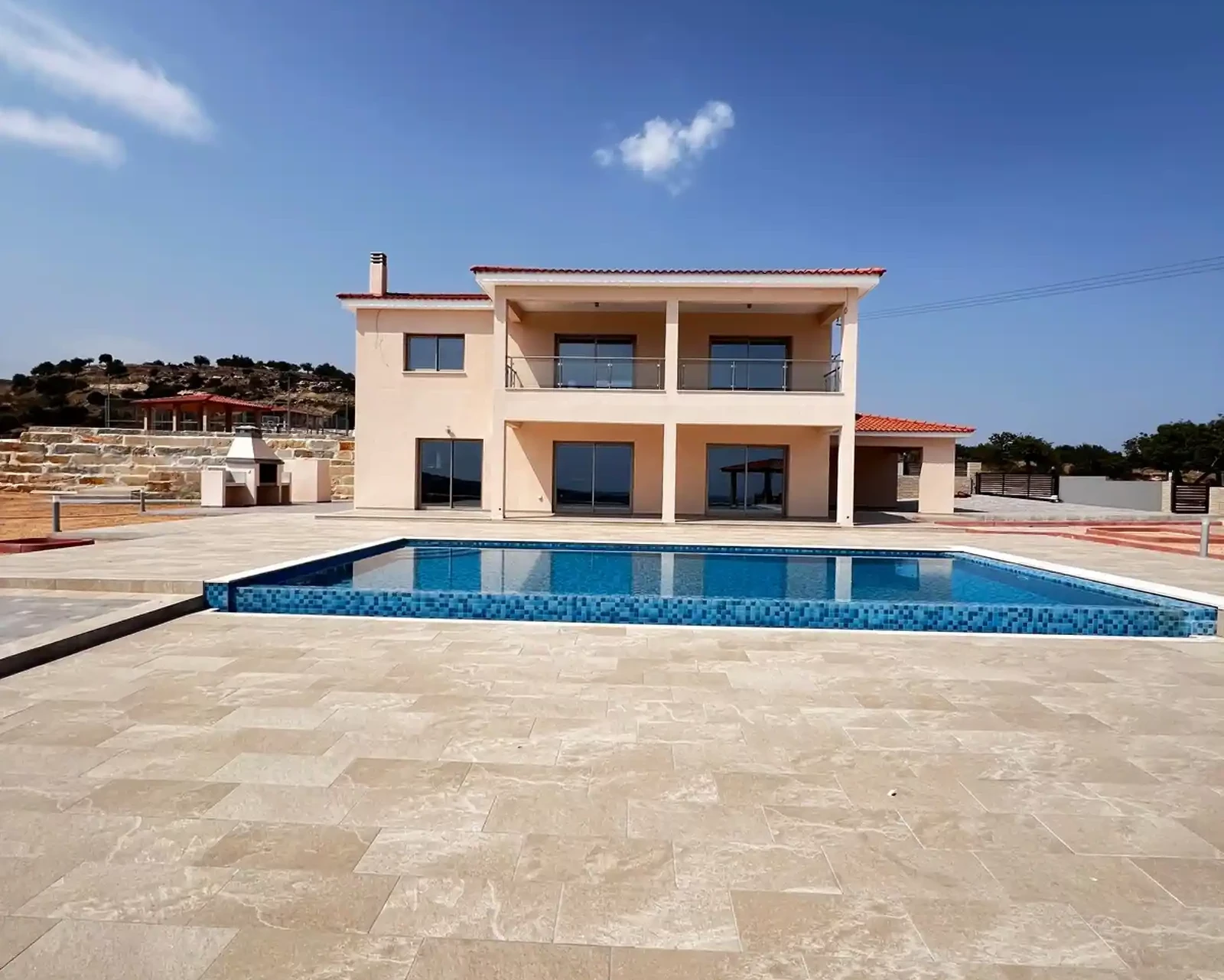 3-bedroom villa to rent €5.000, image 1