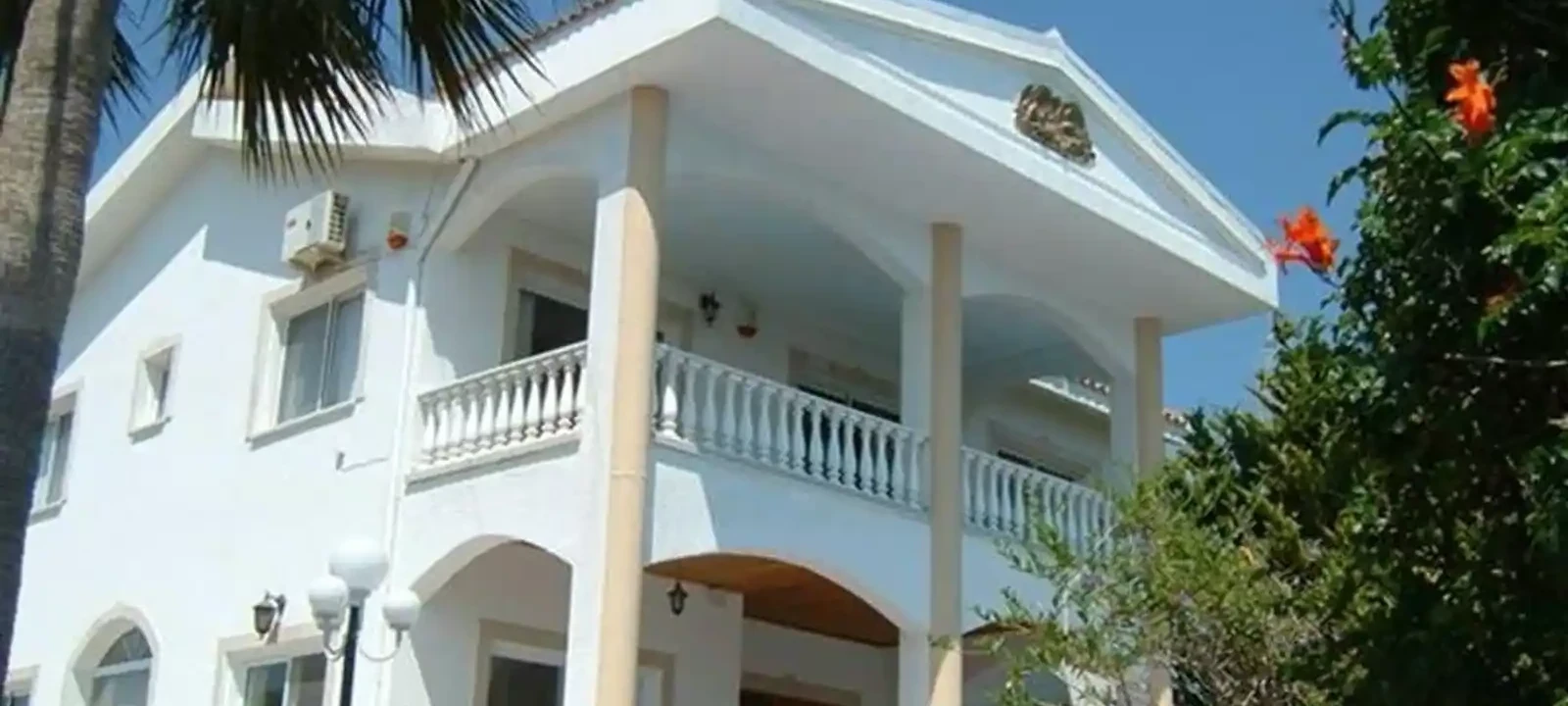 5-bedroom villa to rent €5.000, image 1