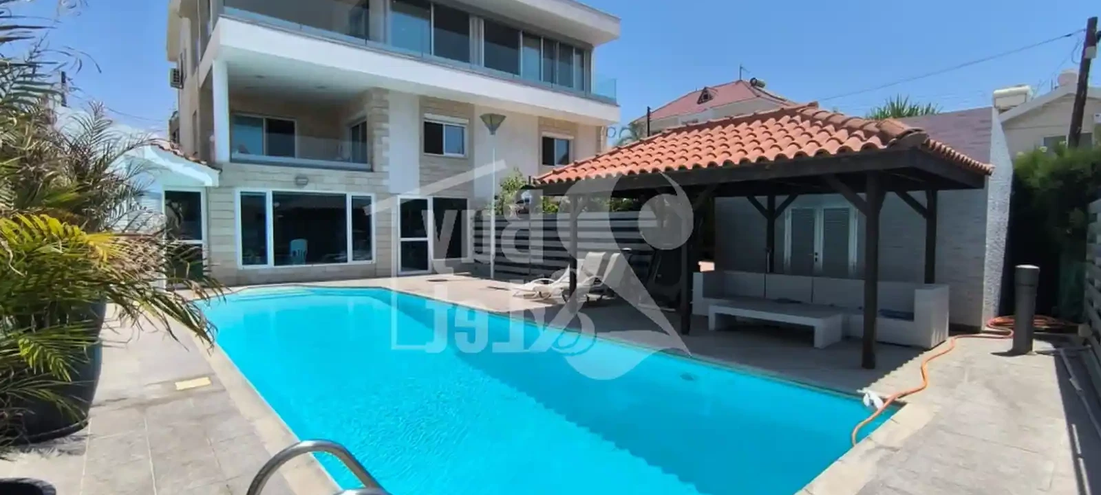 4-bedroom villa to rent €7.000, image 1