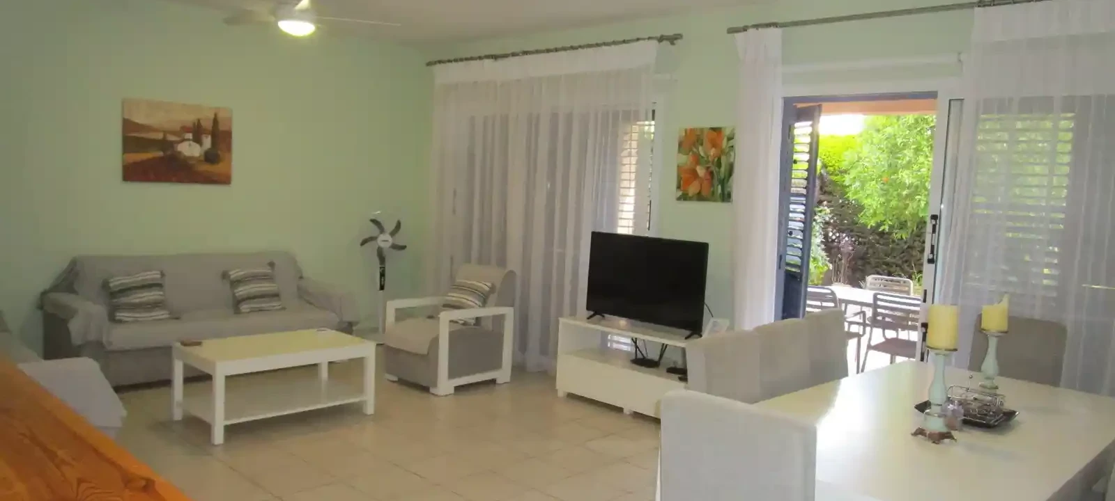 4-bedroom villa to rent, image 1