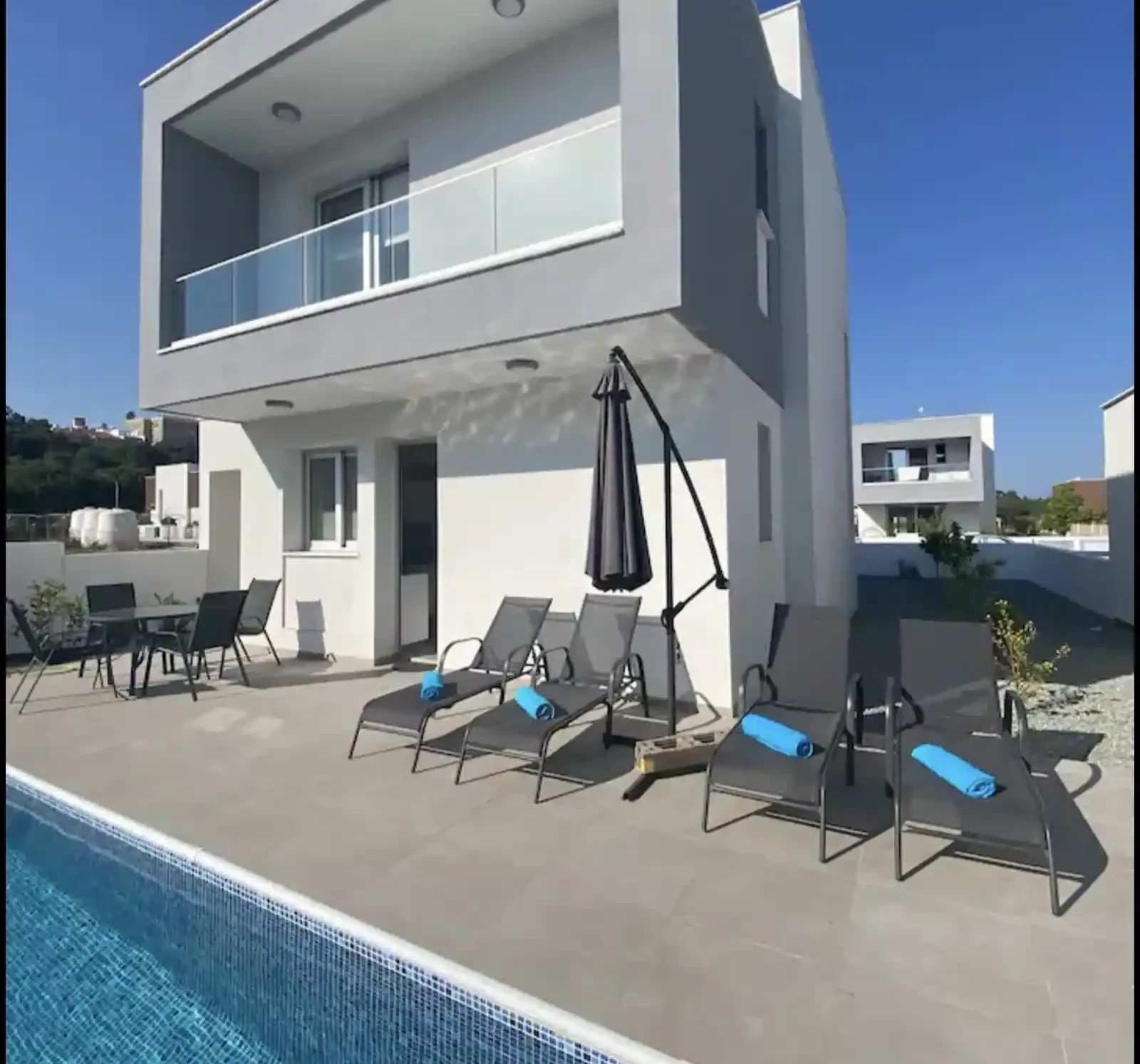 3-bedroom villa to rent €2.000, image 1