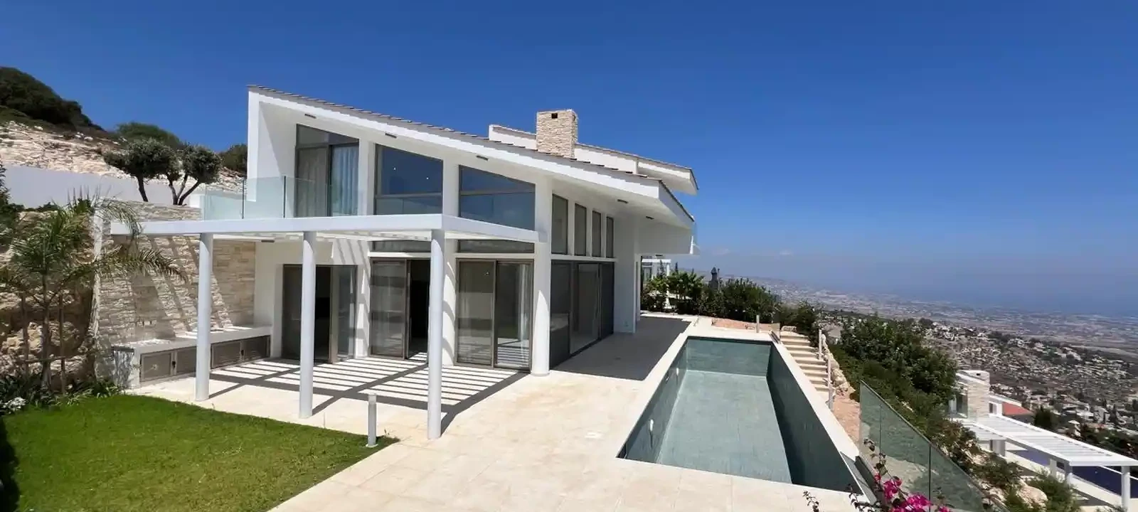 5-bedroom villa to rent €5.000, image 1