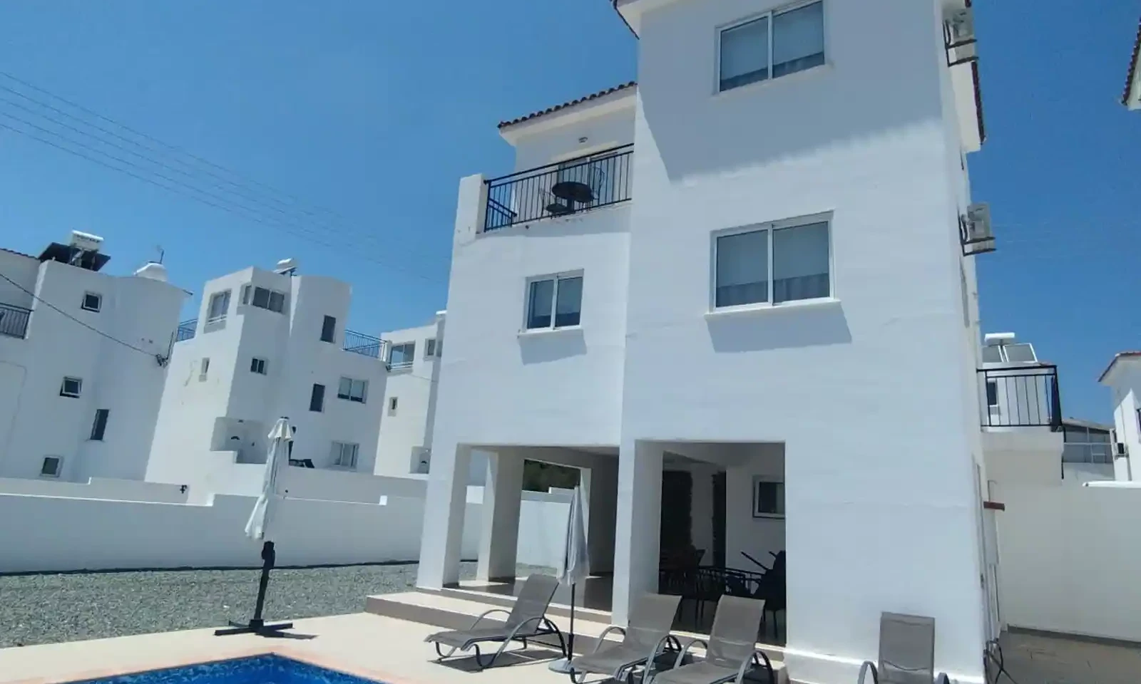 3-bedroom villa to rent €1.200, image 1