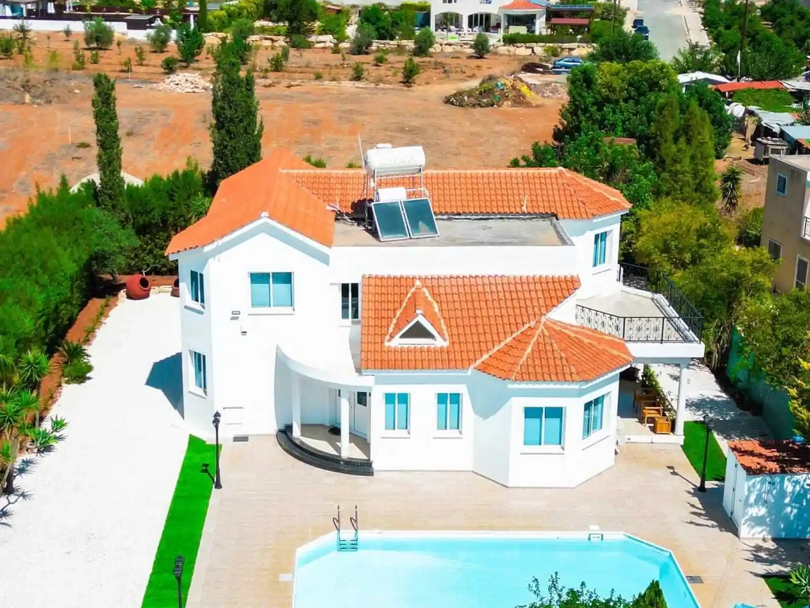 5-bedroom villa to rent €4.800, image 1