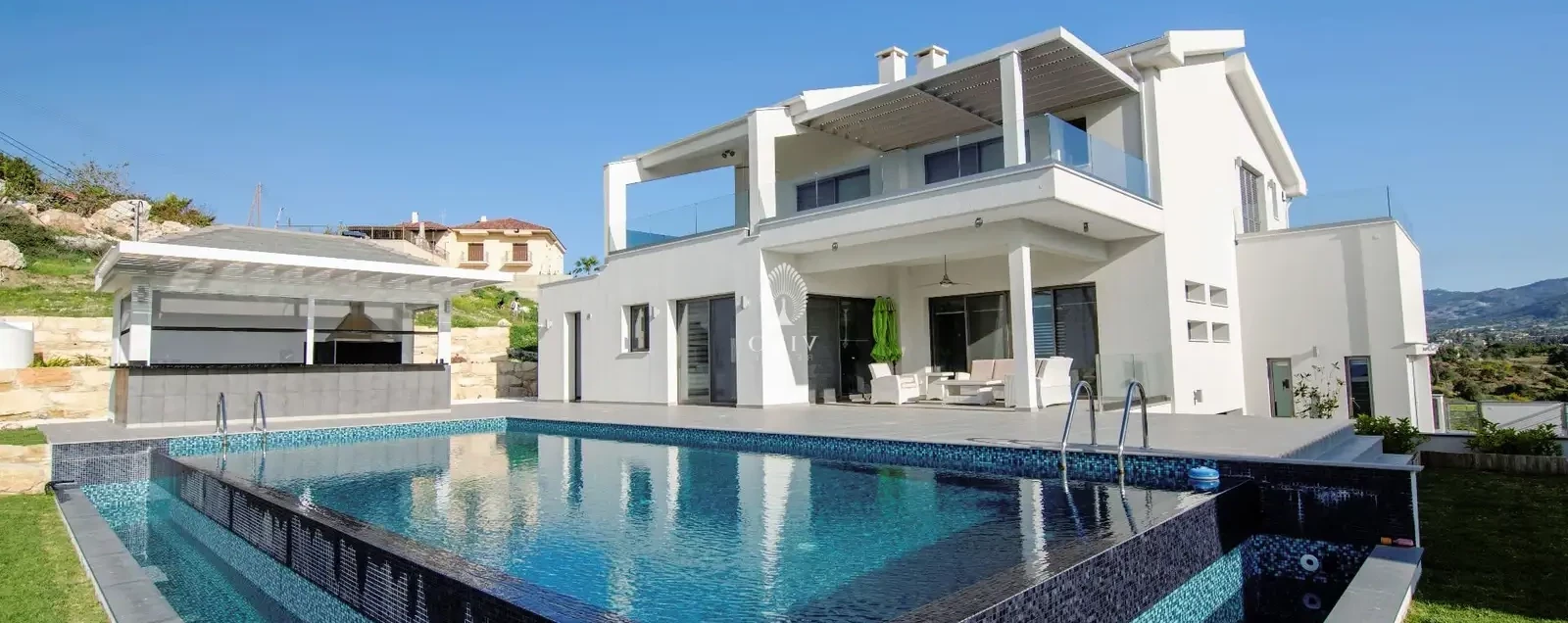 5-bedroom villa to rent, image 1