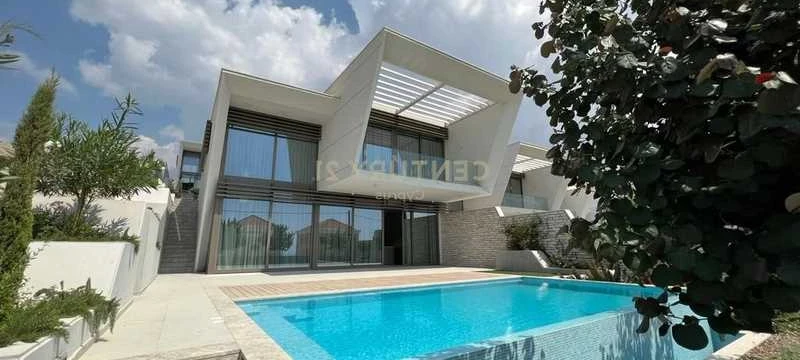 5-bedroom villa to rent, image 1