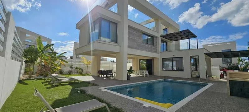 3-bedroom villa to rent, image 1