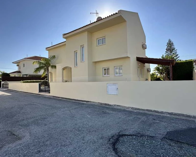 3-bedroom villa to rent, image 1