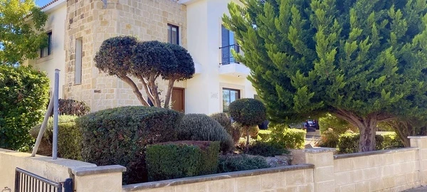 3-bedroom villa fоr sаle €389.000, image 1