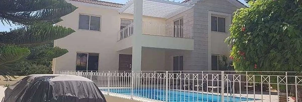 4-bedroom villa fоr sаle €379.000, image 1