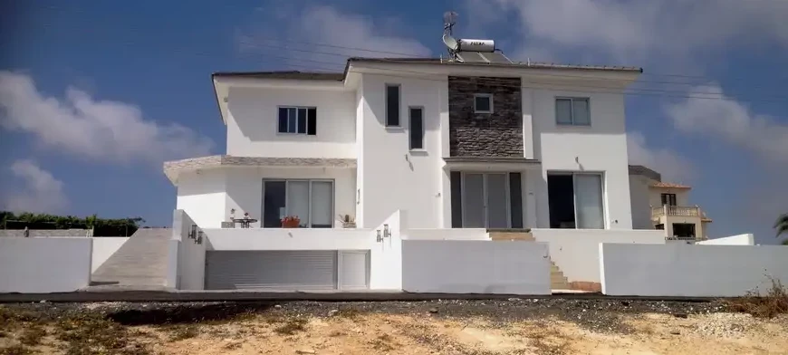 5-bedroom villa fоr sаle €800.000, image 1