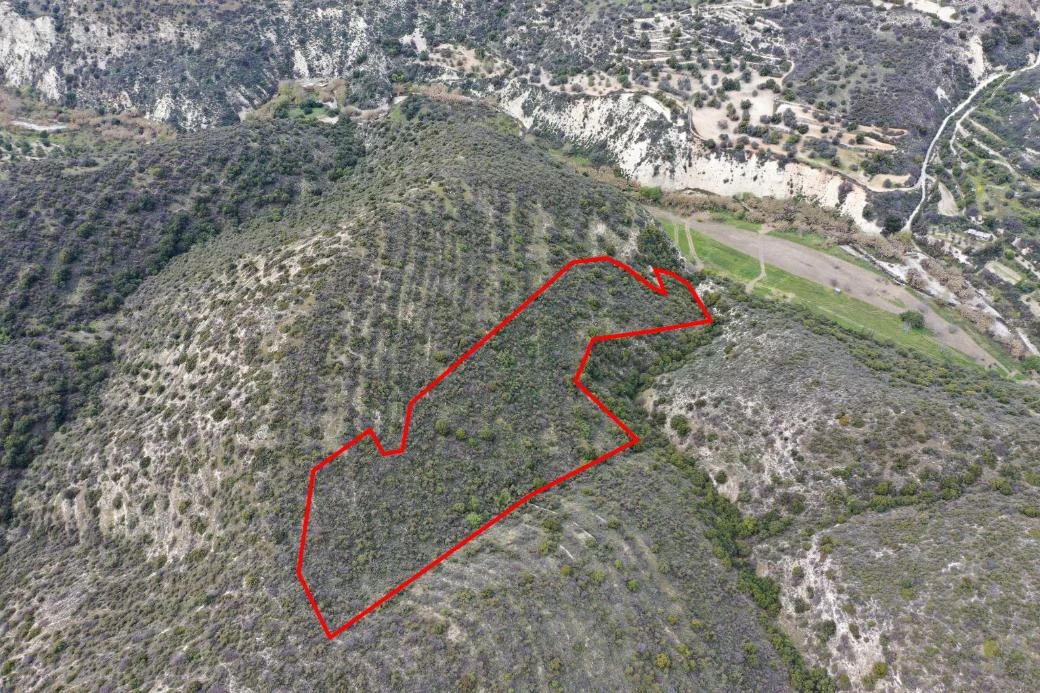 Agricultural field in Limnatis Limassol, image 1