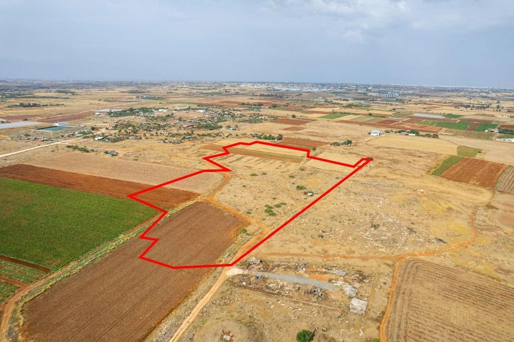 Shared agricultural field in Liopetri Famagusta, image 1
