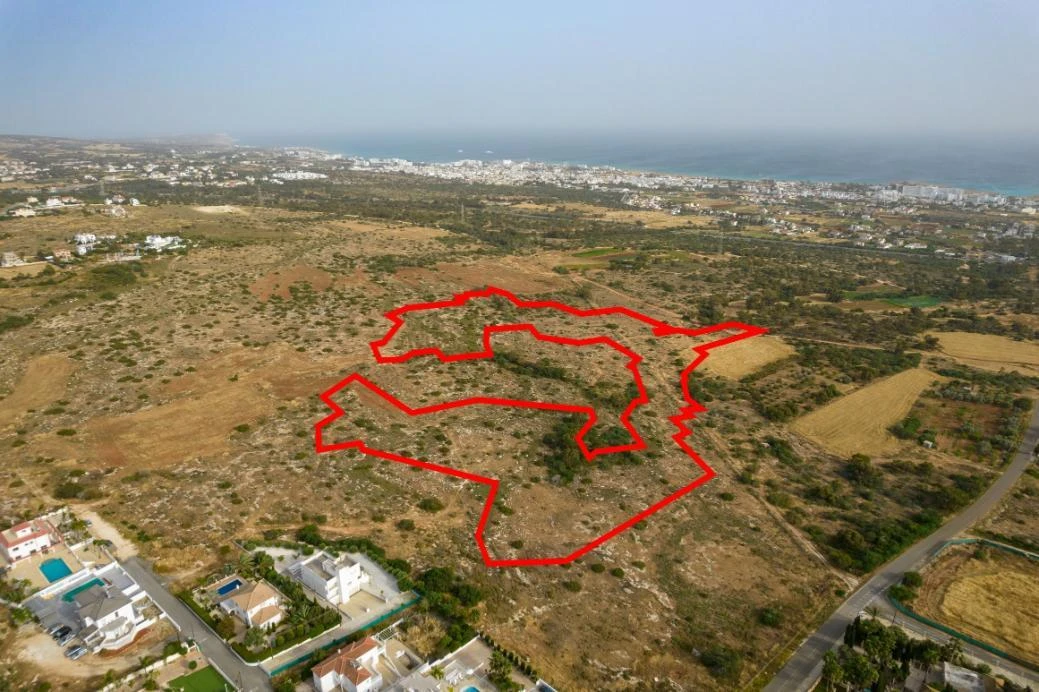 Shared agricultural field in Paralimni Famagusta, image 1
