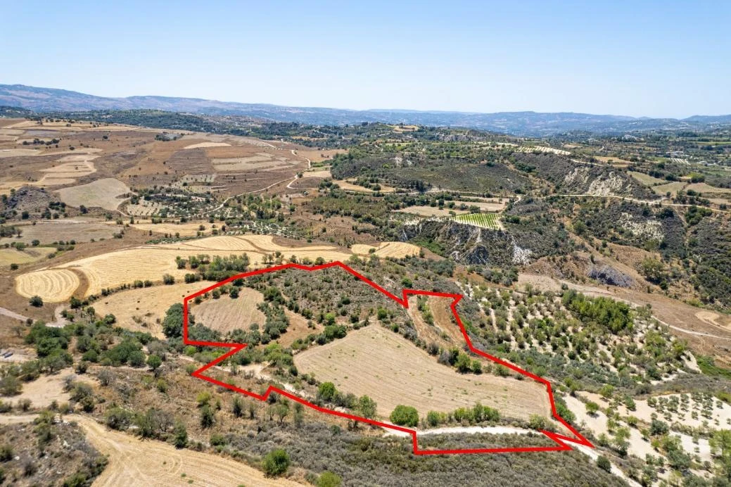 Agricultural Field in Thrinia Paphos, image 1