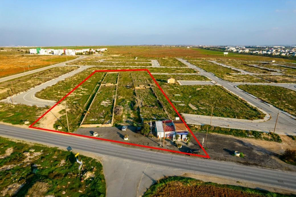 Agricultural field in Kokkinotrimithia Nicosia, image 1