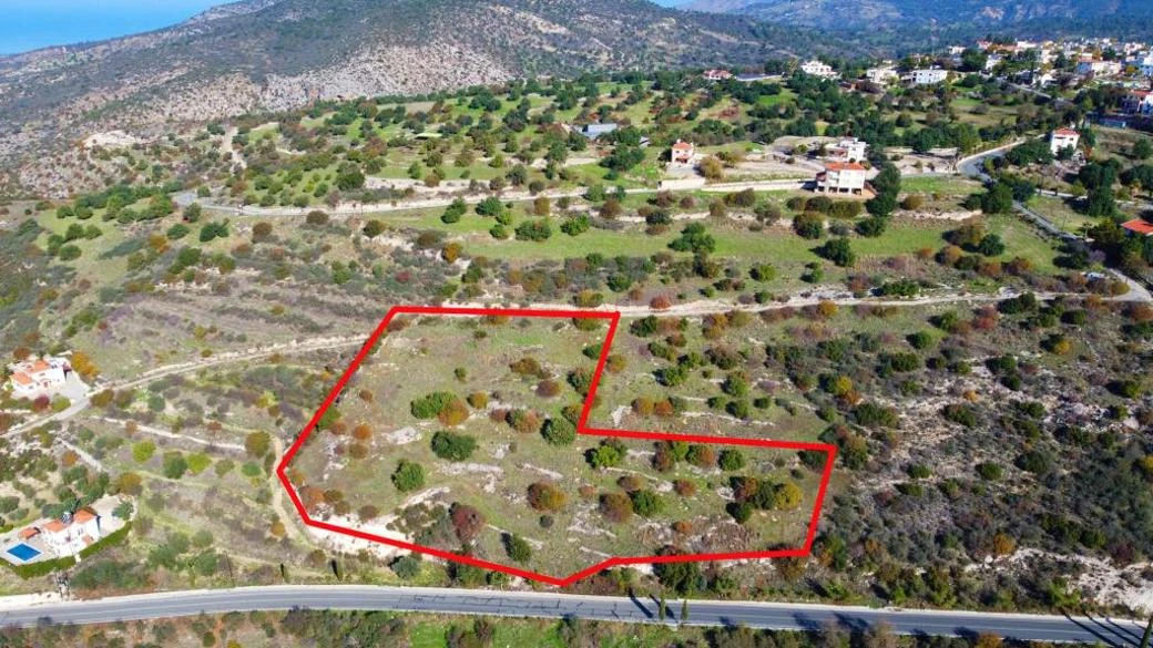 Residential field in Peristerona Paphos, image 1