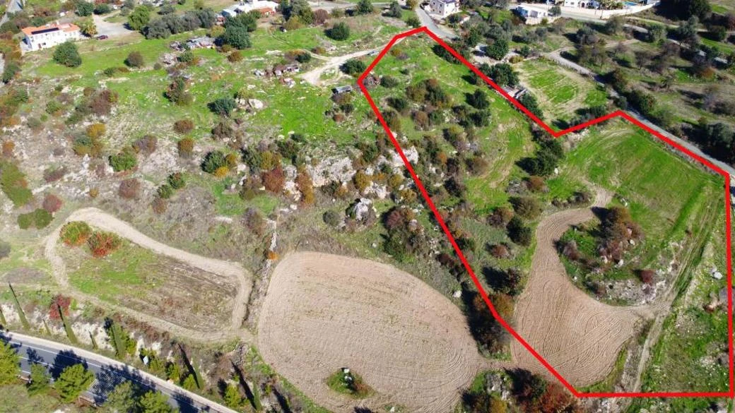 Residential field in Peristerona Paphos, image 1
