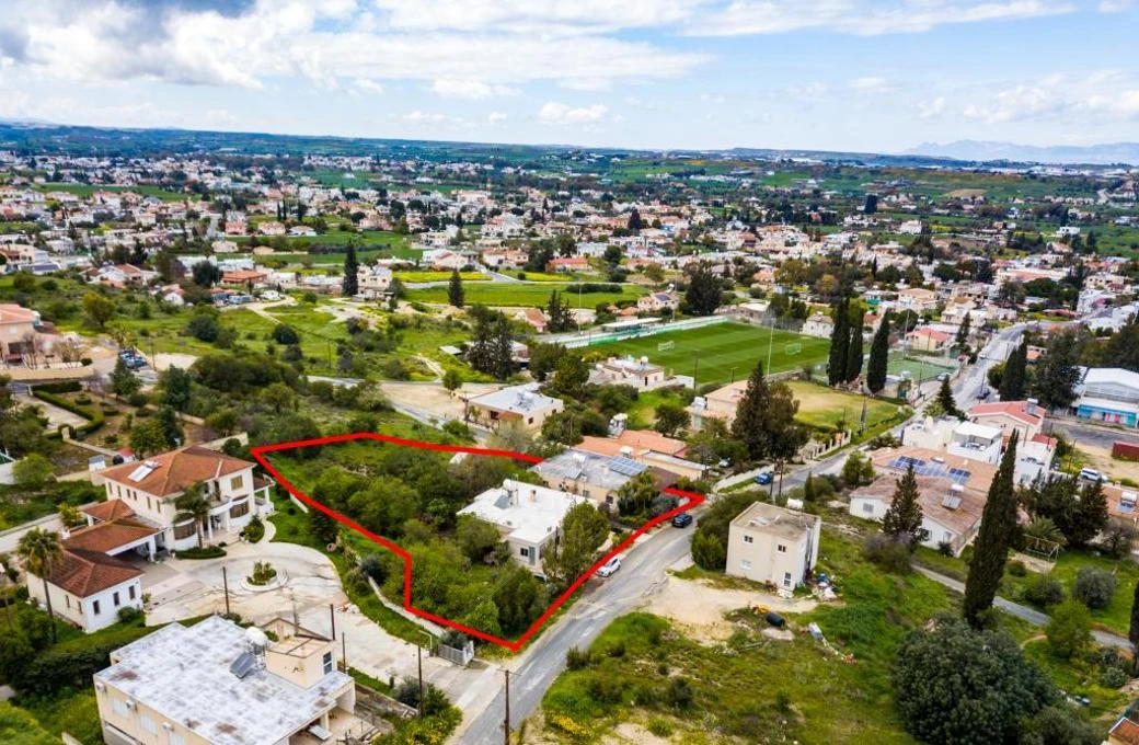 Shared residential field in Dali Nicosia, image 1