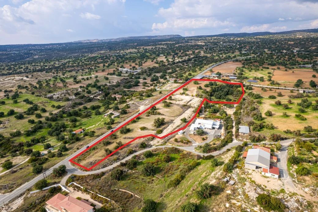 Shared residential field in Prastio Avdimou Limassol, image 1