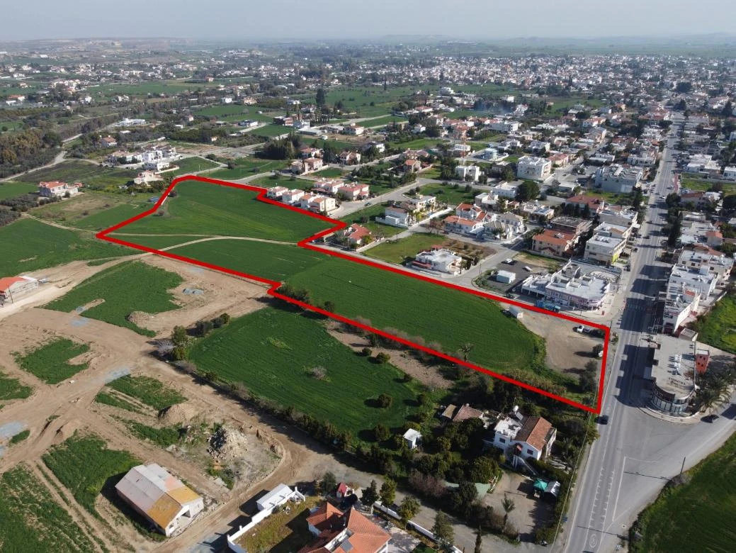 Shared field in Nisou Nicosia, image 1