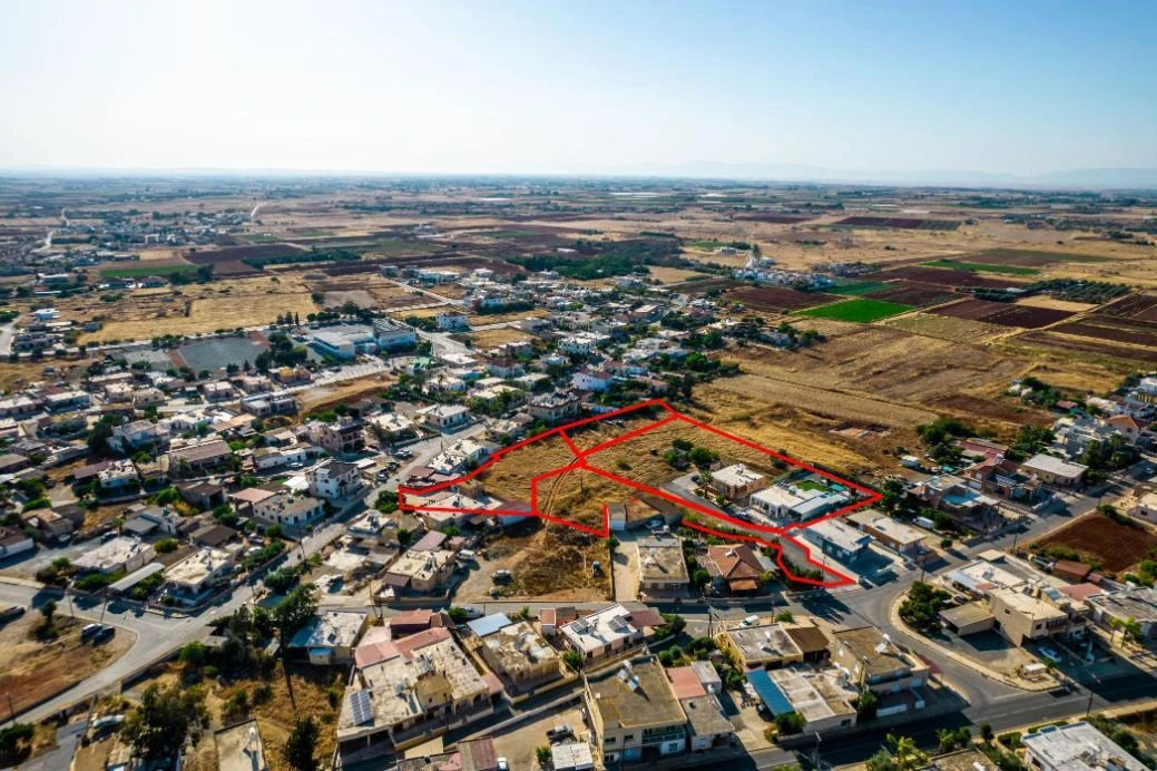 Four residential fields in Liopetri Famagusta, image 1