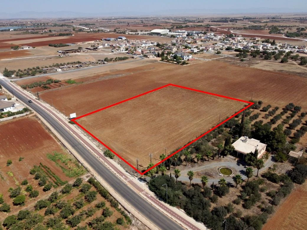 Shared residential field in Avgorou Famagusta, image 1