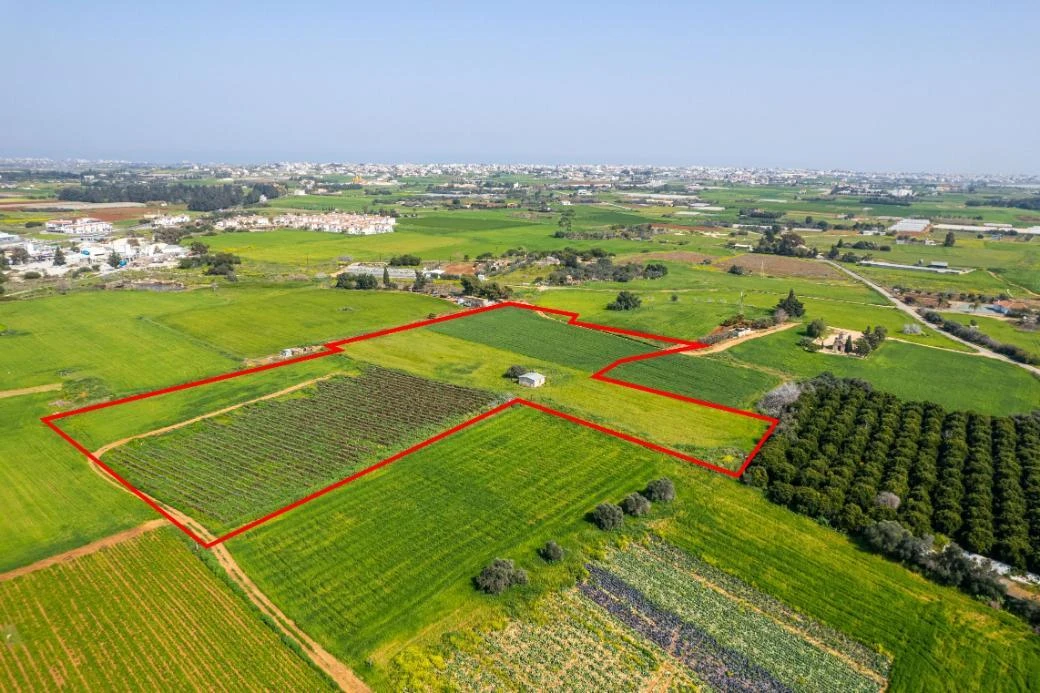 Shared residential field in Frenaros Famagusta, image 1
