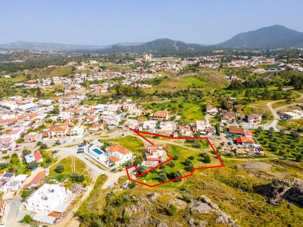 Residential field in Kornos Larnaca, image 1