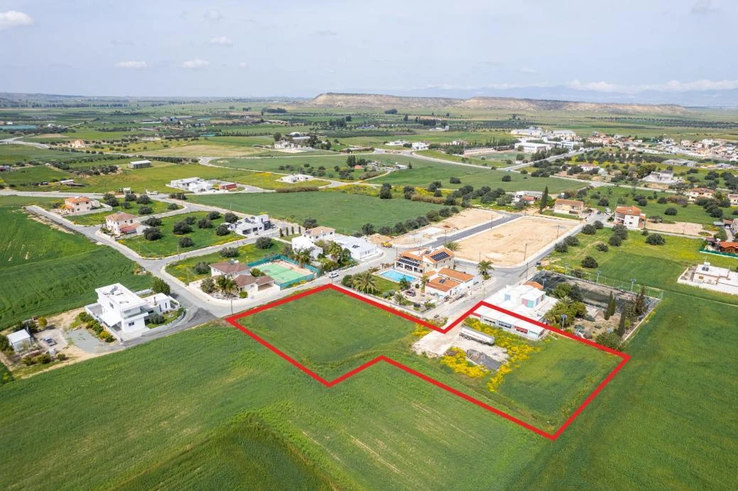 Residential field in Athienou Larnaca, image 1