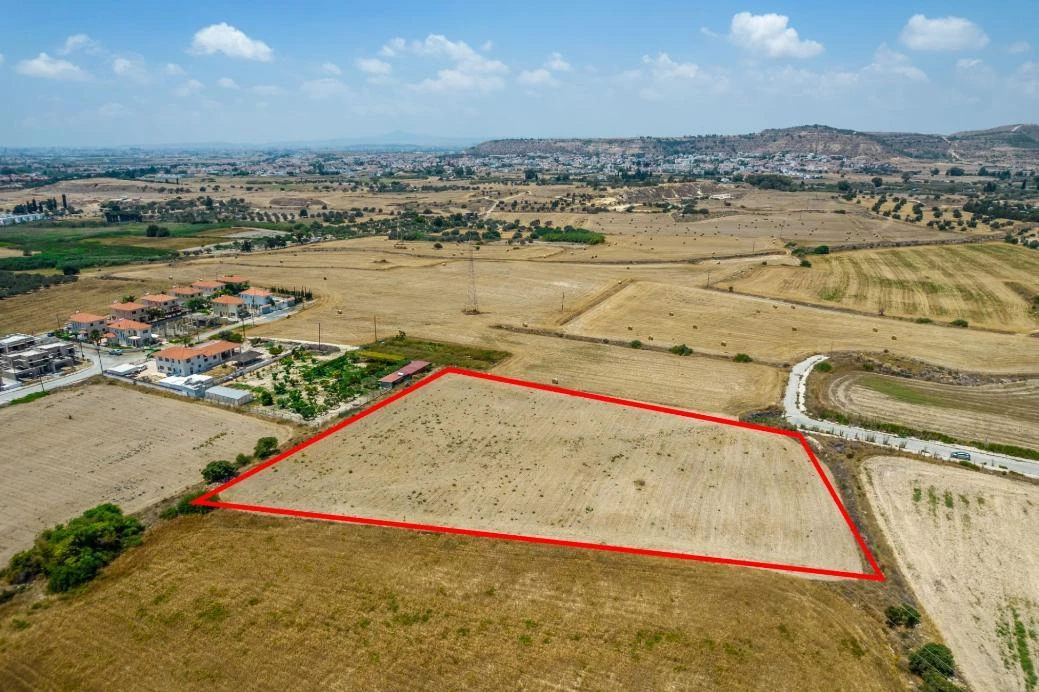 Shared residential field in Pyla Larnaca, image 1