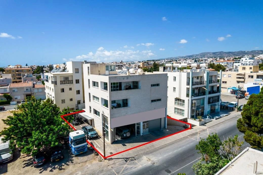 Threestorey Mixed Building in Agios Theodoros Pafos, image 1