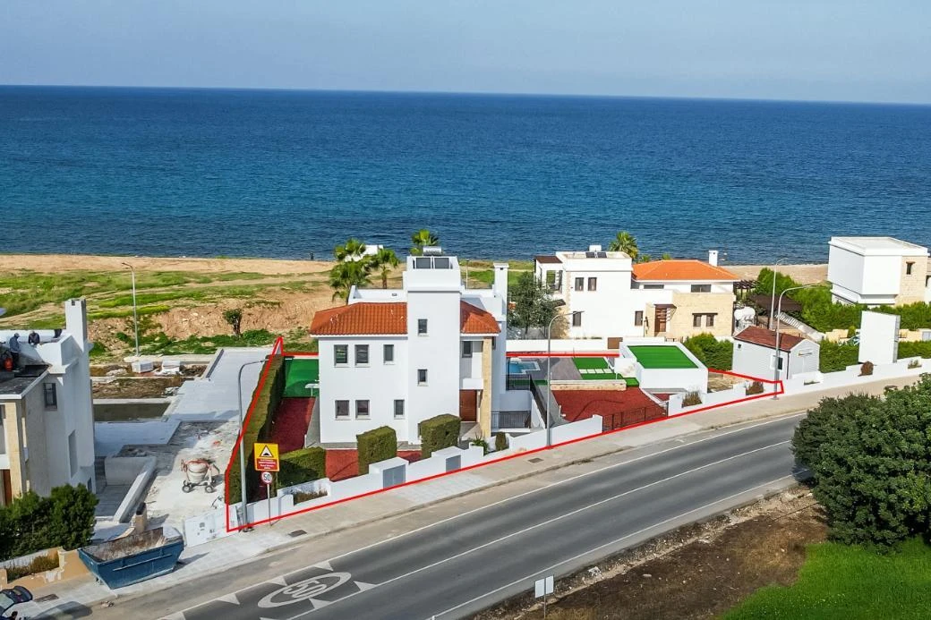 Seafront villa in Latchi Neo Chorio Paphos, image 1