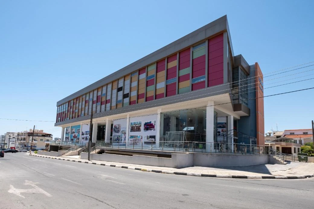Threestorey commercial building in Sotiros Larnaca, image 1