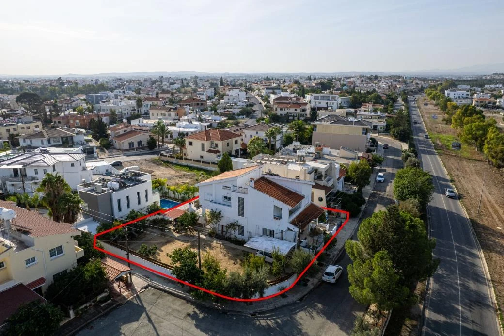 Twostorey house in Archangelos Nicosia, image 1