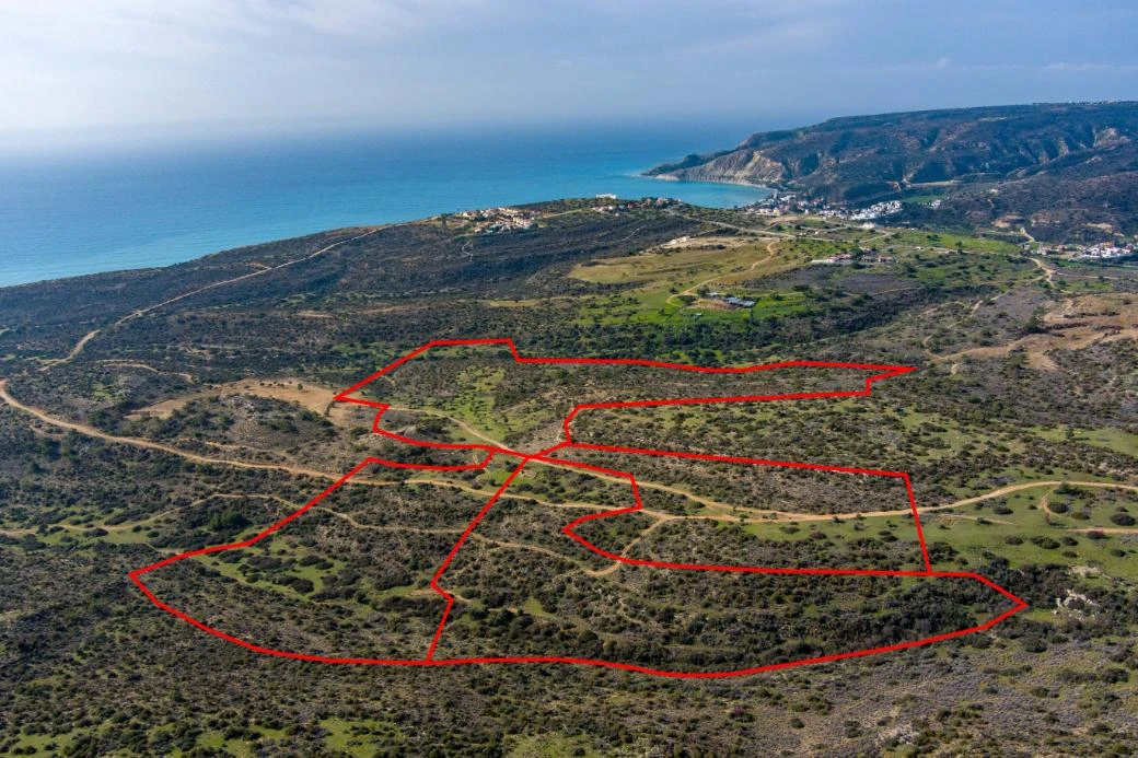 Tourist fields in Pissouri Limassol, image 1